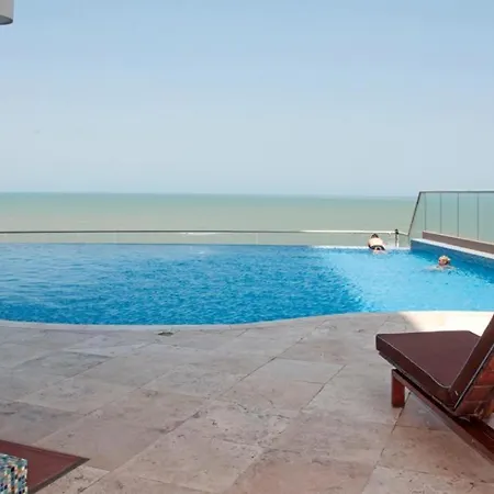 Apartamento Jacuzzi- Apartamento De Lujo 2br 35 Piso Vista Al Mar