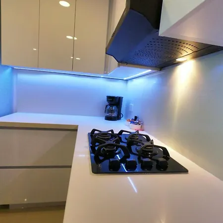 Jacuzzi- Apartamento De Lujo 2br 35 Piso Vista Al Mar Cartagena