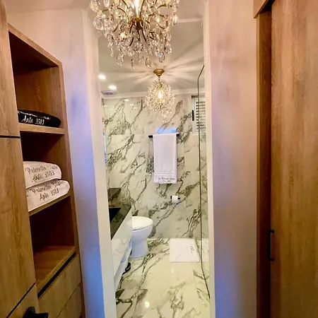 Jacuzzi- Apartamento De Lujo 2br 35 Piso Vista Al Mar *