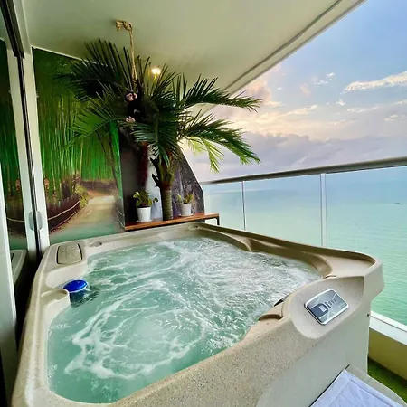 Apartamento Jacuzzi- Apartamento De Lujo 2br 35 Piso Vista Al Mar